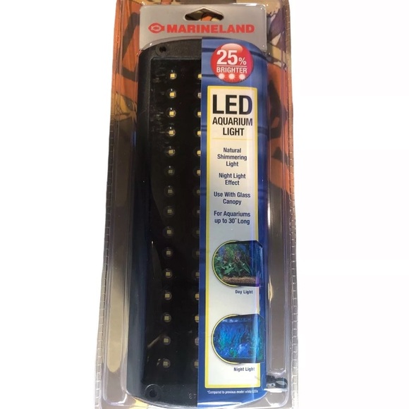 New Sealed Marineland 32996 LED Aquarium Light Natural Shimmering Light - Picture 1 of 1